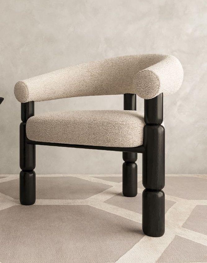 3 PILLAR CHAIR